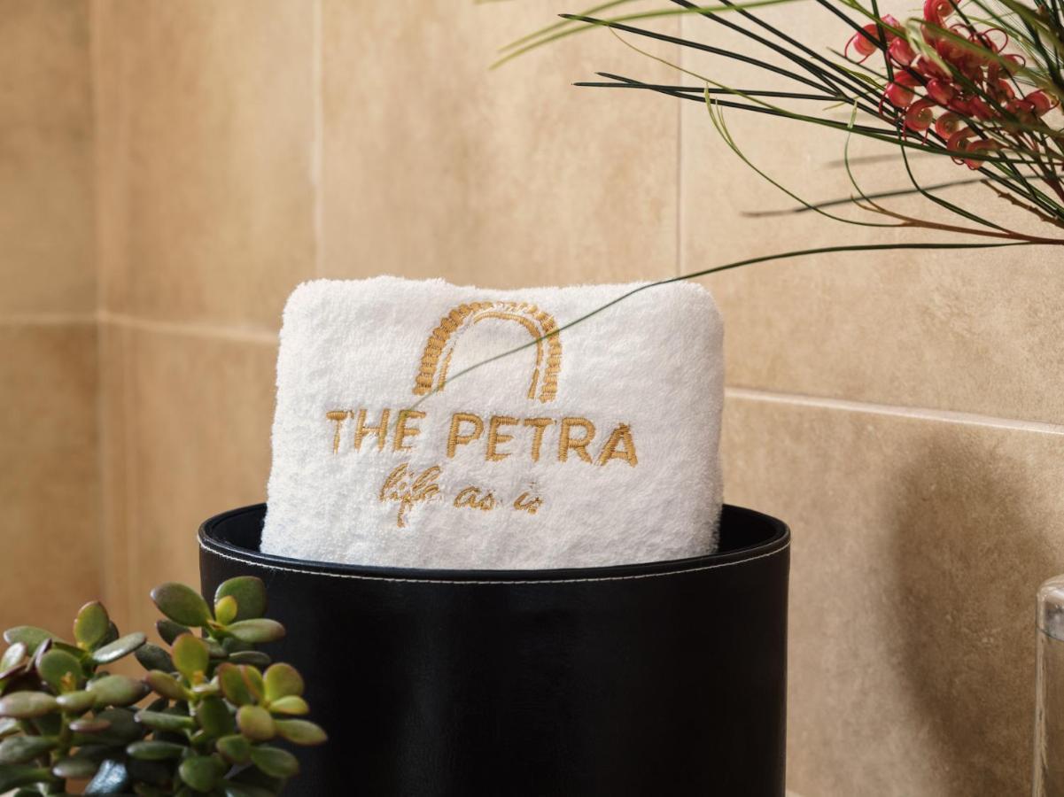 Grikos Bay  The Petra, Small Luxury Hotels Of The World מראה חיצוני תמונה
